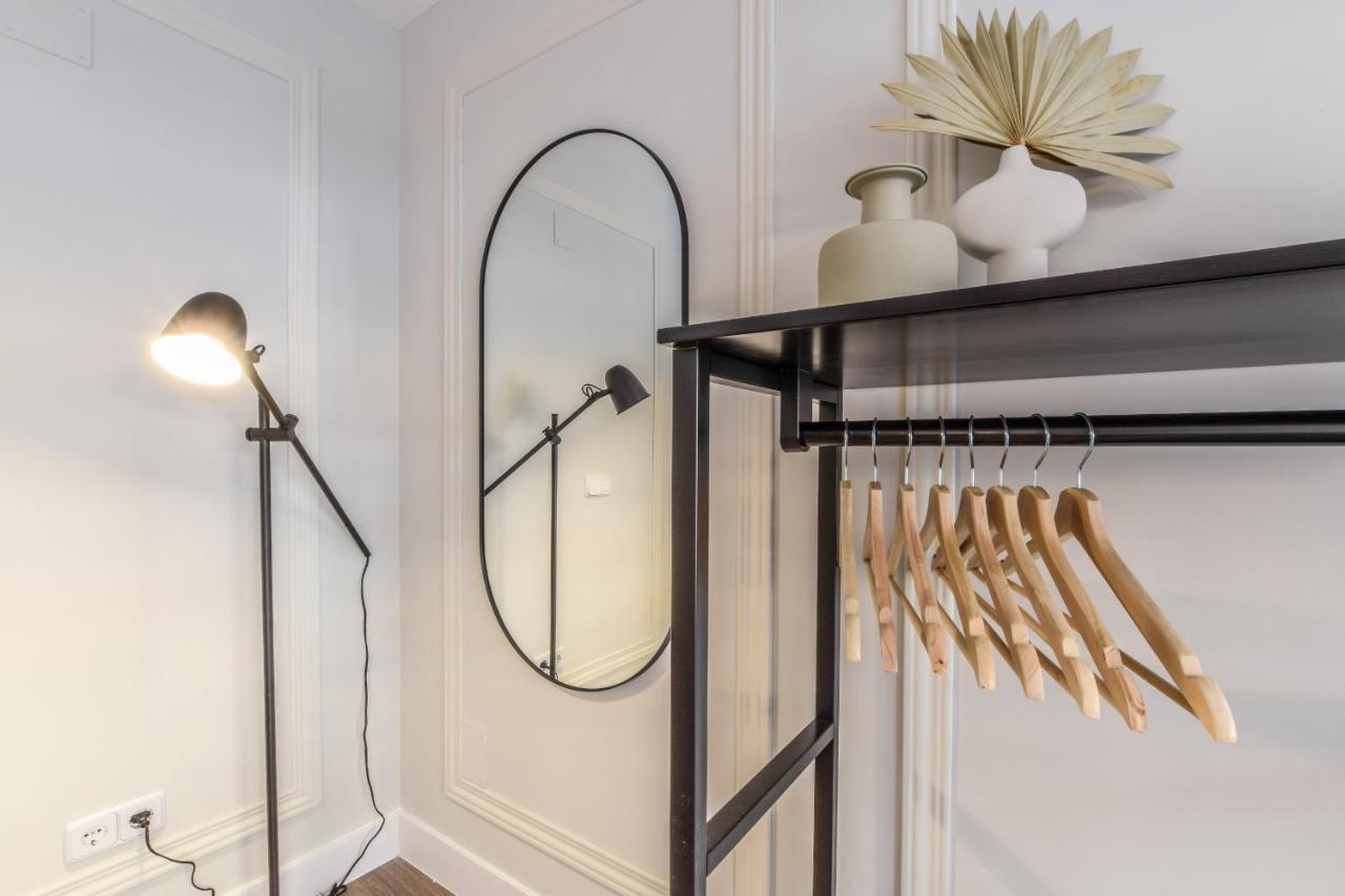 Acogedor Apartamento Gran Via -No Ascensor- Мадрид Екстер'єр фото